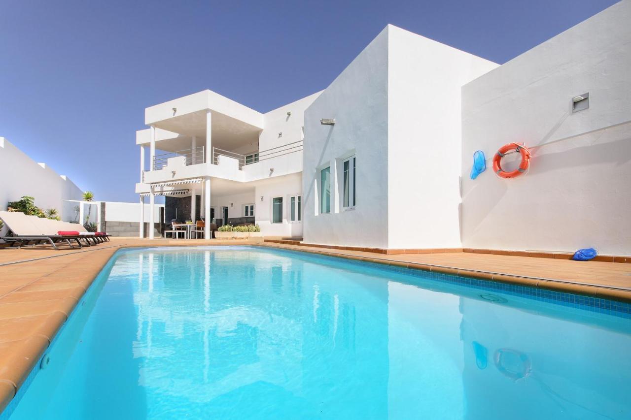 Las Perseidas Costa Teguise Exterior photo
